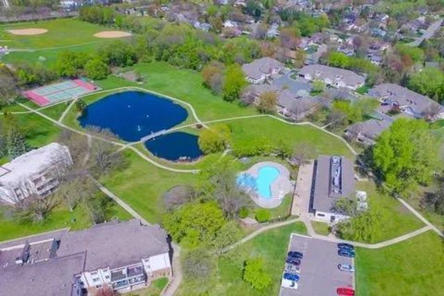 10630 Rockford Road 112, Plymouth, MN 55442