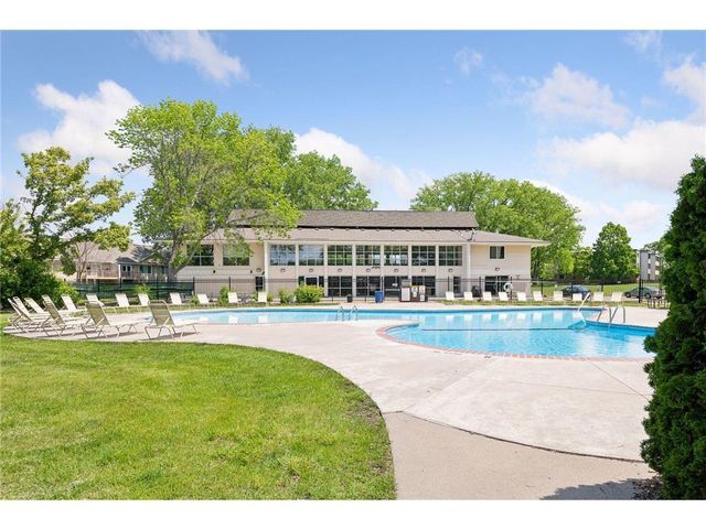 10630 Rockford Road 112, Plymouth, MN 55442