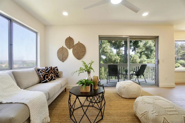 4228 Vista Del Rio Way 1, Oceanside, CA 92057