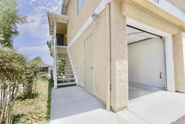 4228 Vista Del Rio Way 1, Oceanside, CA 92057