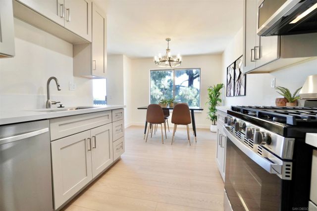 4228 Vista Del Rio Way 1, Oceanside, CA 92057