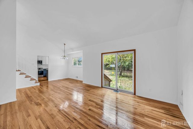 23 Barlow Road, Edison, NJ 08817