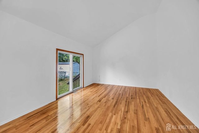 23 Barlow Road, Edison, NJ 08817