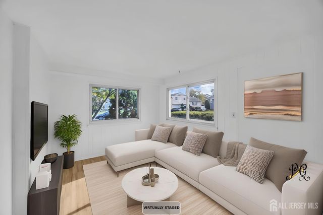 23 Barlow Road, Edison, NJ 08817