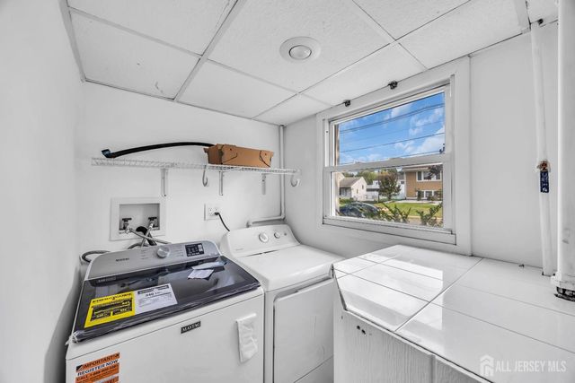 23 Barlow Road, Edison, NJ 08817