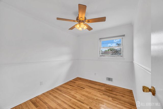 23 Barlow Road, Edison, NJ 08817