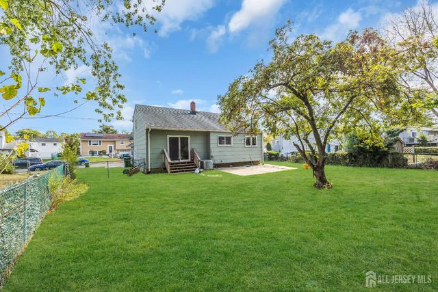 23 Barlow Road, Edison, NJ 08817