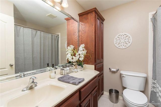 3317 Kingsborough Avenue, Mcallen, TX 78504