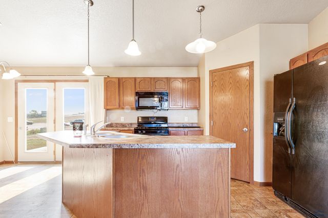 716 OLD CAVALRY RD, Box Elder, SD 57719