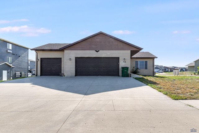 716 OLD CAVALRY RD, Box Elder, SD 57719