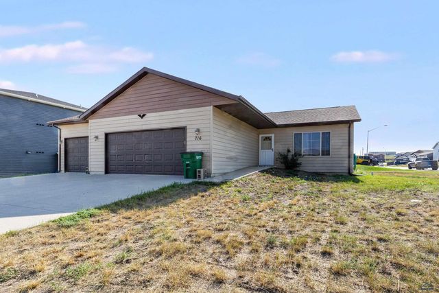 716 OLD CAVALRY RD, Box Elder, SD 57719