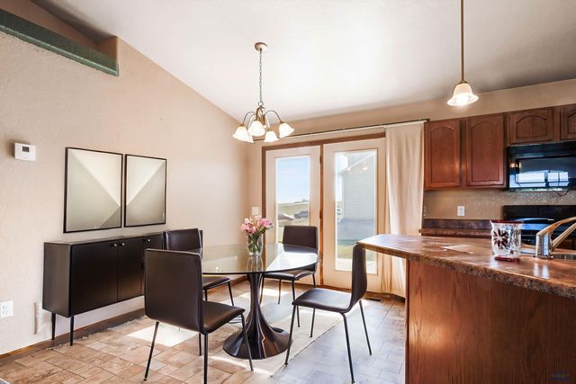 716 OLD CAVALRY RD, Box Elder, SD 57719