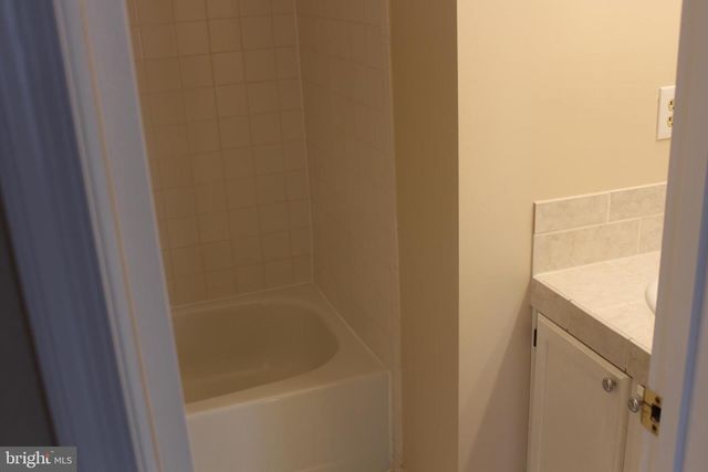 611 SUFFIELD DR, Gaithersburg, MD 20878