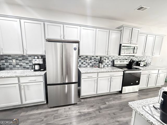 228 Cranapple Lane, Mcdonough, GA 30253