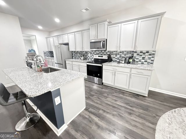 228 Cranapple Lane, Mcdonough, GA 30253