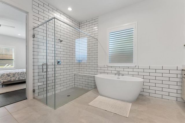1006 Oak Summit Lane, Conroe, TX 77384