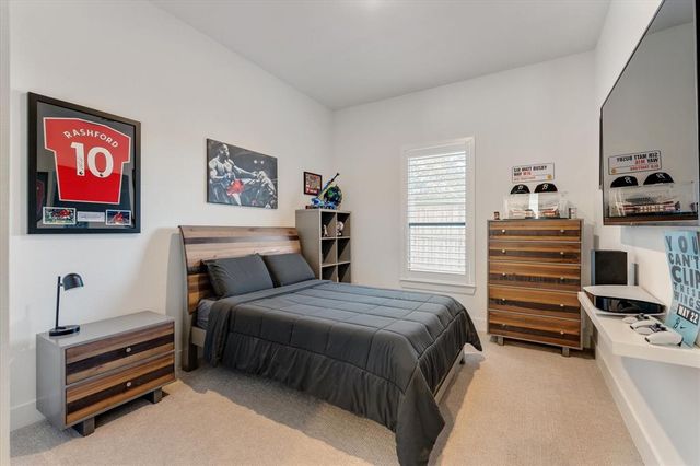 1006 Oak Summit Lane, Conroe, TX 77384