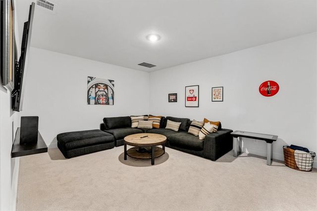 1006 Oak Summit Lane, Conroe, TX 77384
