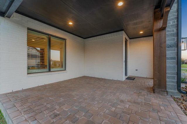 1006 Oak Summit Lane, Conroe, TX 77384
