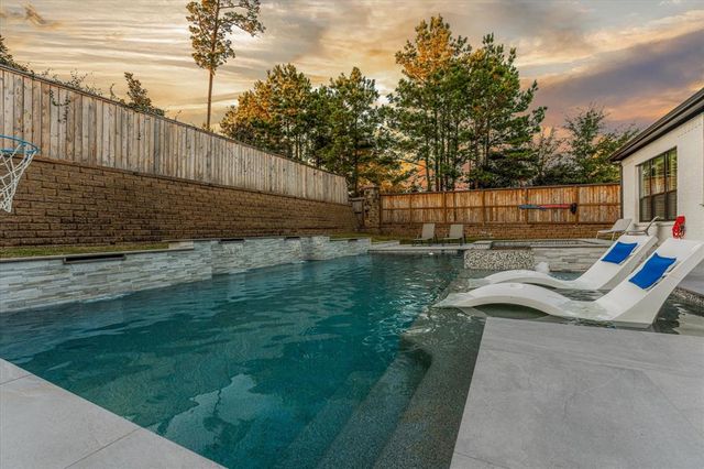 1006 Oak Summit Lane, Conroe, TX 77384