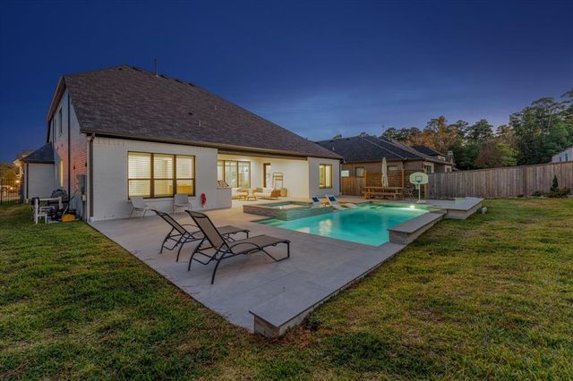 1006 Oak Summit Lane, Conroe, TX 77384
