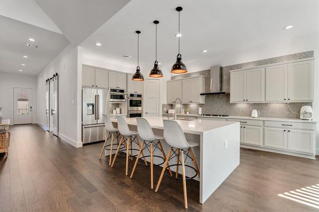 1006 Oak Summit Lane, Conroe, TX 77384