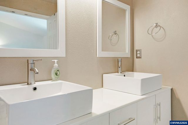 4575 Antonia Av NE, Salem, OR 97305