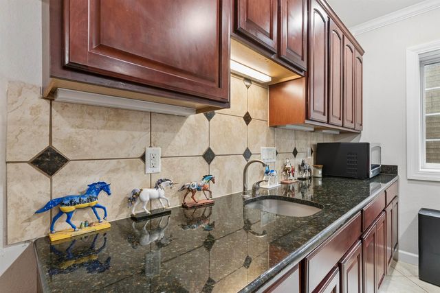 2709 Falcon Lane, Cedar Falls, IA 50613