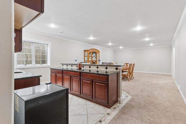 2709 Falcon Lane, Cedar Falls, IA 50613