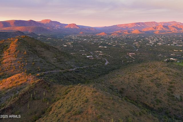 39332 N OLD STAGE Road -, Cave Creek, AZ 85331