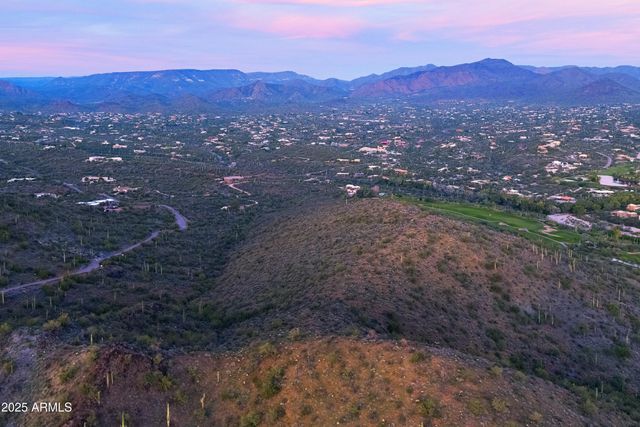 39332 N OLD STAGE Road -, Cave Creek, AZ 85331