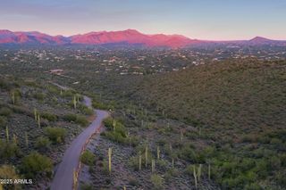 39332 N OLD STAGE Road -, Cave Creek, AZ 85331