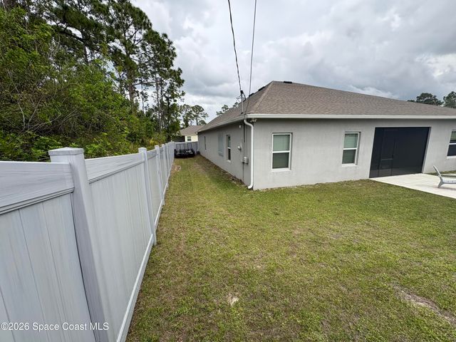 2298 Harbison Avenue SW, Palm Bay, FL 32908