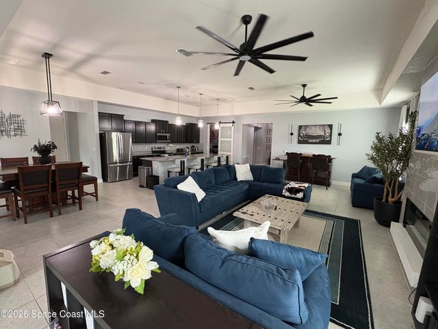 2298 Harbison Avenue SW, Palm Bay, FL 32908