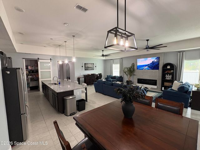 2298 Harbison Avenue SW, Palm Bay, FL 32908