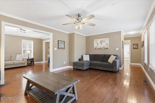 105 Carl Terry Rd, Wartburg, TN 37887