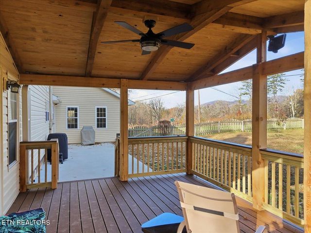 105 Carl Terry Rd, Wartburg, TN 37887