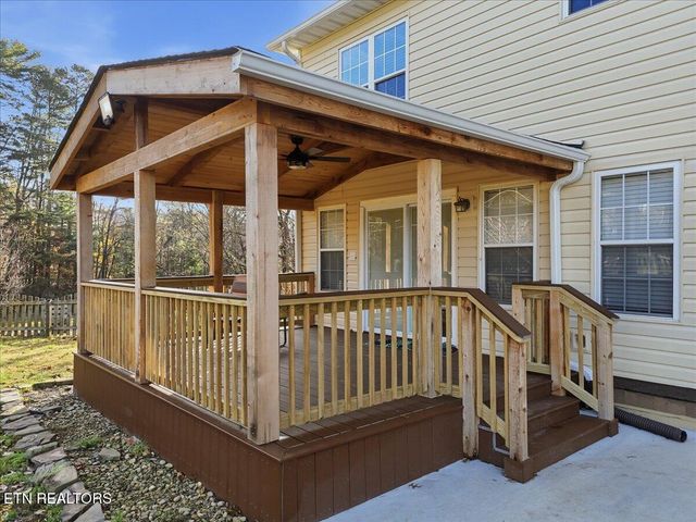 105 Carl Terry Rd, Wartburg, TN 37887