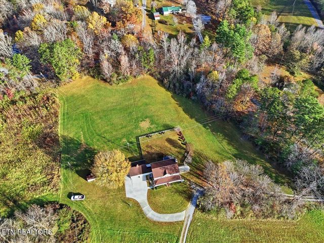 105 Carl Terry Rd, Wartburg, TN 37887