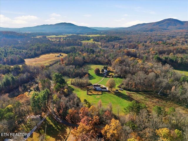 105 Carl Terry Rd, Wartburg, TN 37887