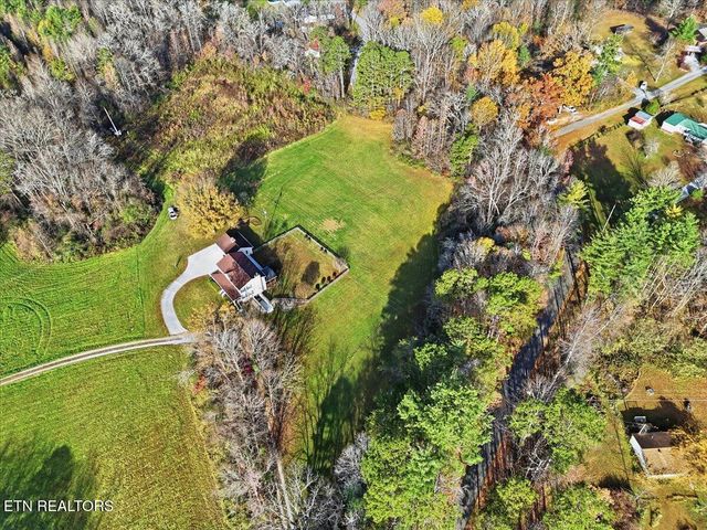 105 Carl Terry Rd, Wartburg, TN 37887