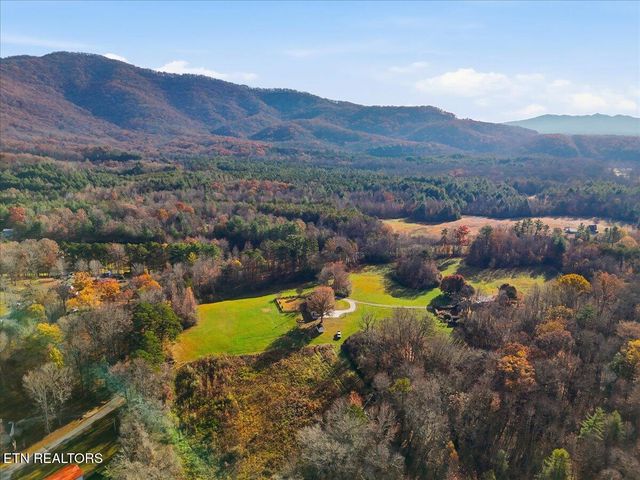 105 Carl Terry Rd, Wartburg, TN 37887