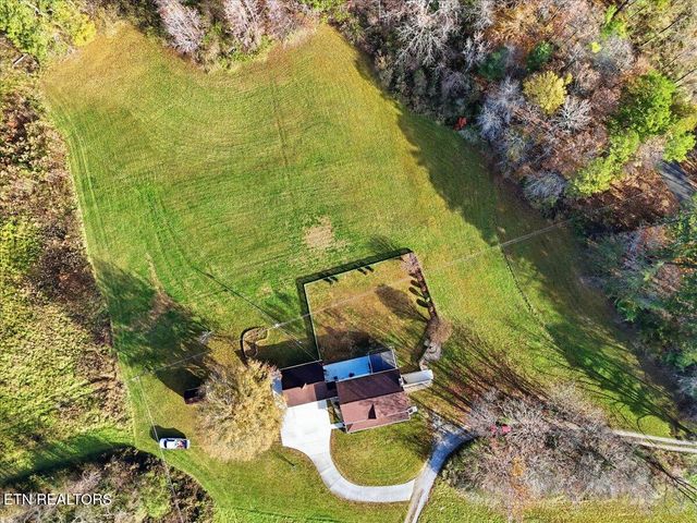 105 Carl Terry Rd, Wartburg, TN 37887