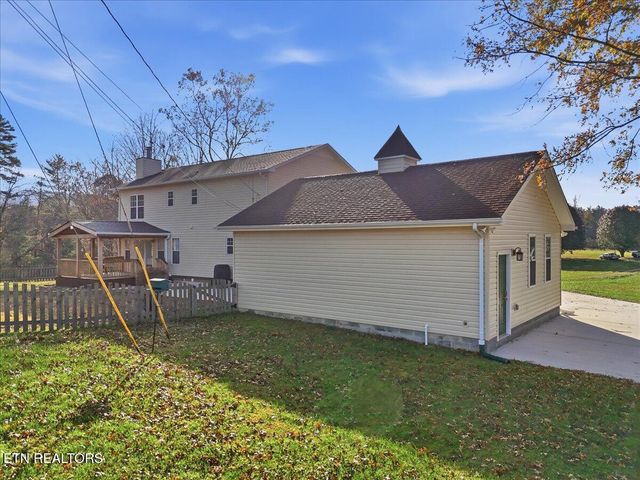 105 Carl Terry Rd, Wartburg, TN 37887