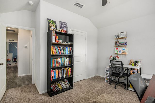 421 Houndstooth Drive, Fort Worth, TX 76131