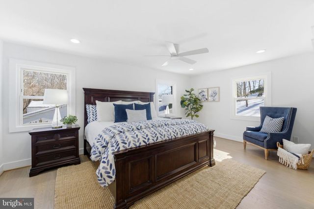 8615 KERRY LN, Springfield, VA 22152