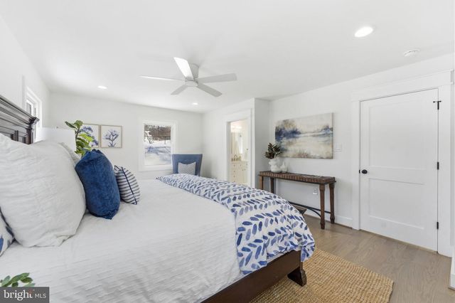 8615 KERRY LN, Springfield, VA 22152