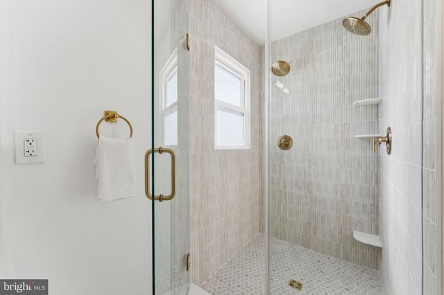 8615 KERRY LN, Springfield, VA 22152