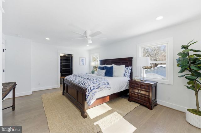 8615 KERRY LN, Springfield, VA 22152