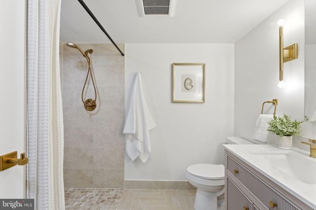 8615 KERRY LN, Springfield, VA 22152